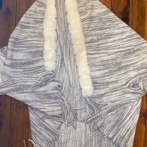 Cozy Gray and Cream Knit short sleeve cardigan